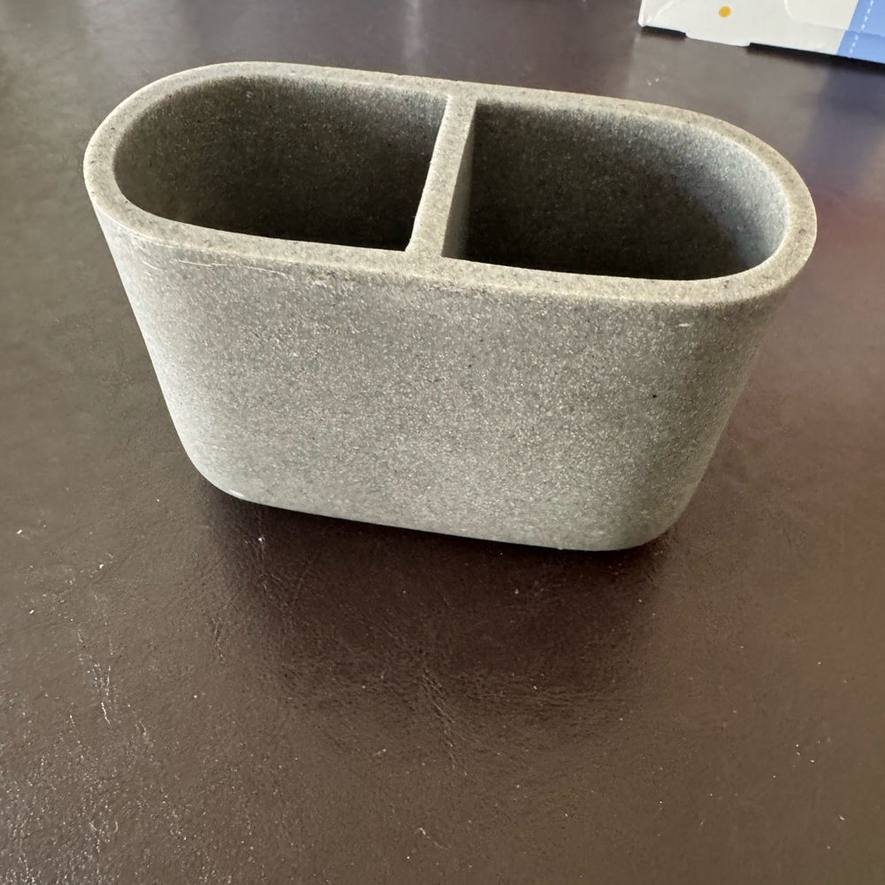 Gray Dual Compartment Organizer - Picture 2 of 6